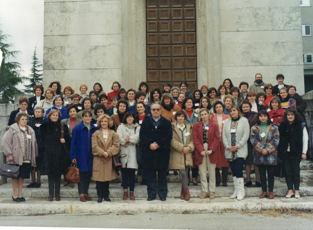 6 cursillos a napoli dal 23.11.93 al 26.11.93 diocesi di ave_risultato